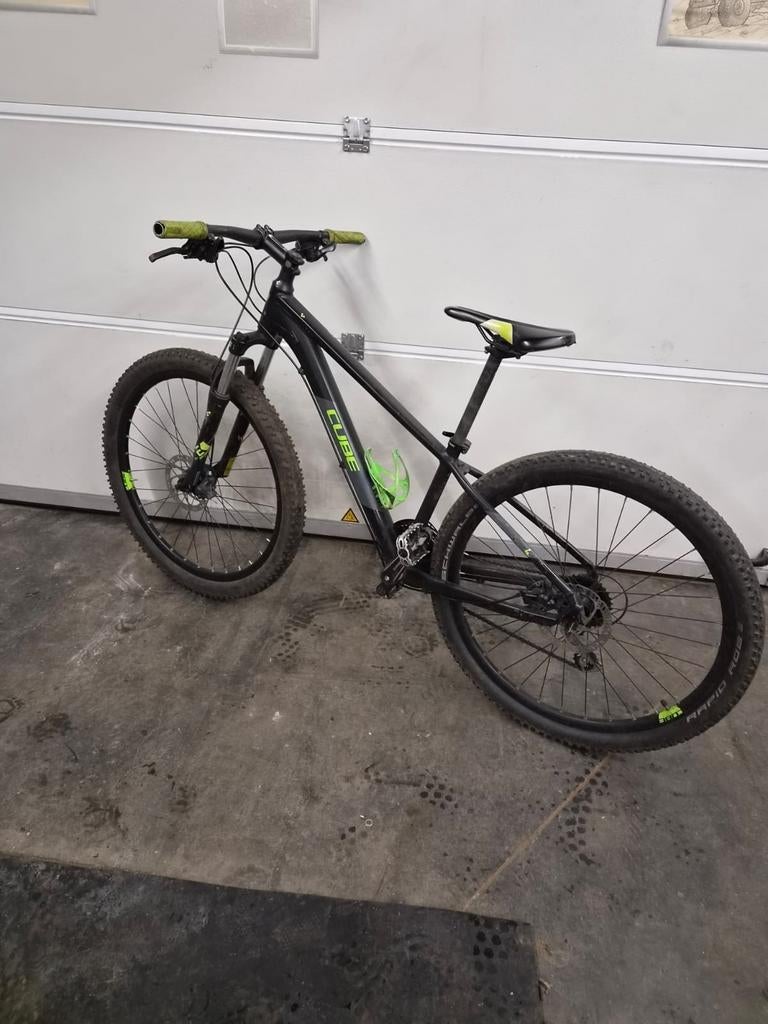 Vtt cube taille s, Vélos & Vélomoteurs, Enlèvement