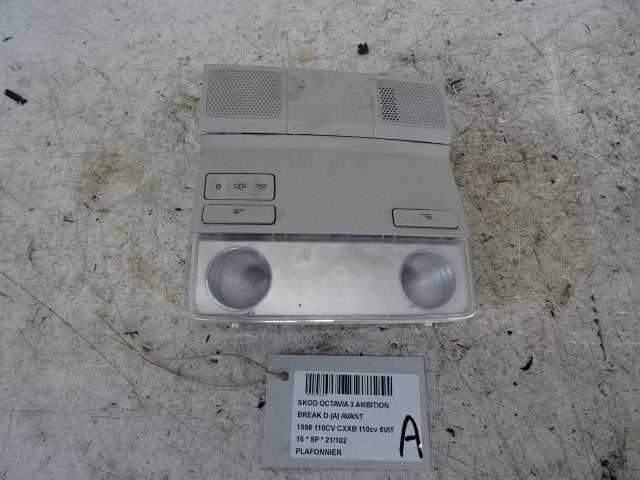 BINNENVERLICHTING Skoda Octavia Combi (5EAC), Gebruikt, Skoda
