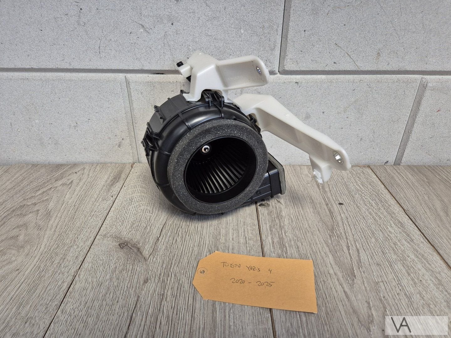 Toyota Yaris (cross) 2020 - 2025 accu koel ventilator €40, Gebruikt, -, -, Ophalen of Verzenden