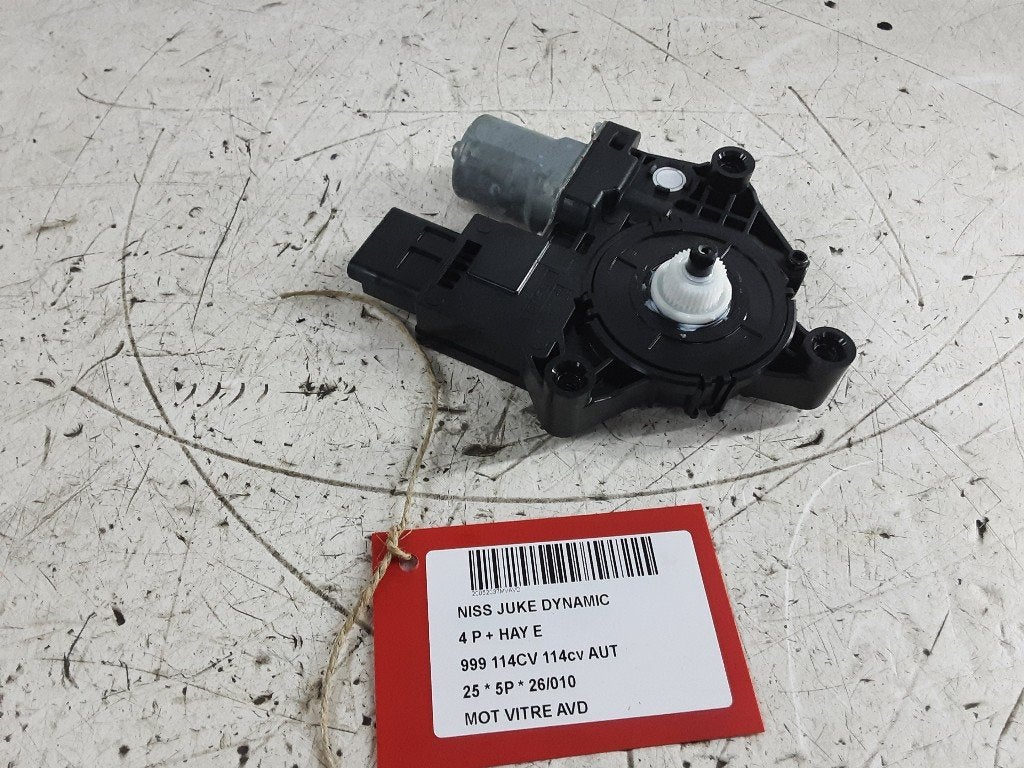 MOTEUR LEVE VITRE ELECTRIQUE AVANT DROIT Nissan Juke (F16), Mevr. I. Hauben, Utilisé, Avant, Rue de l'Espoir 34 34
4030  GRIVEGNÉE, BE