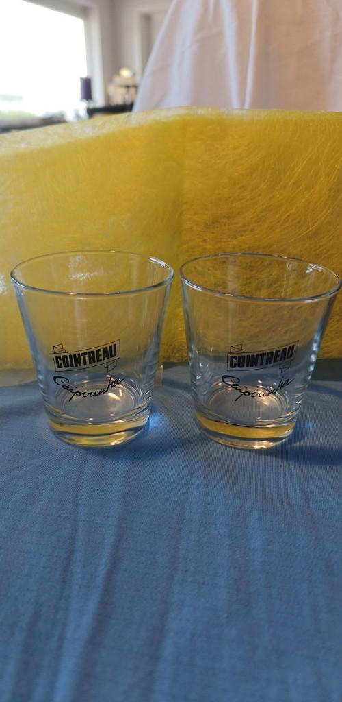 glazen Cointreau 2 stuks, Ophalen of Verzenden, Zo goed als nieuw, Borrel- of Shotglas