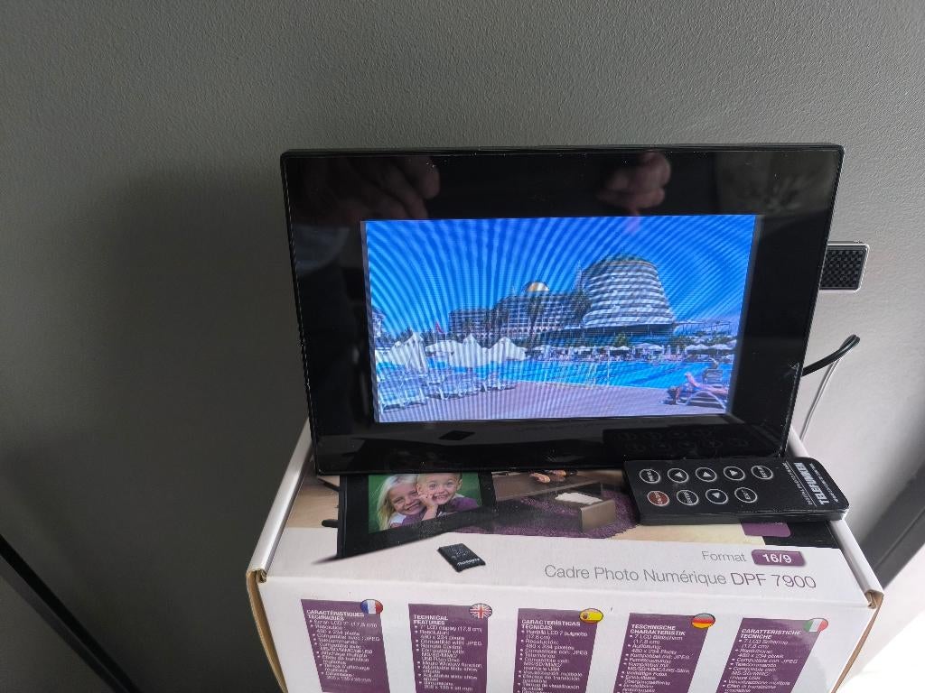 Cadre photos, Enlèvement, Utilisé, Plus petit que 8 pouces, Télécommande