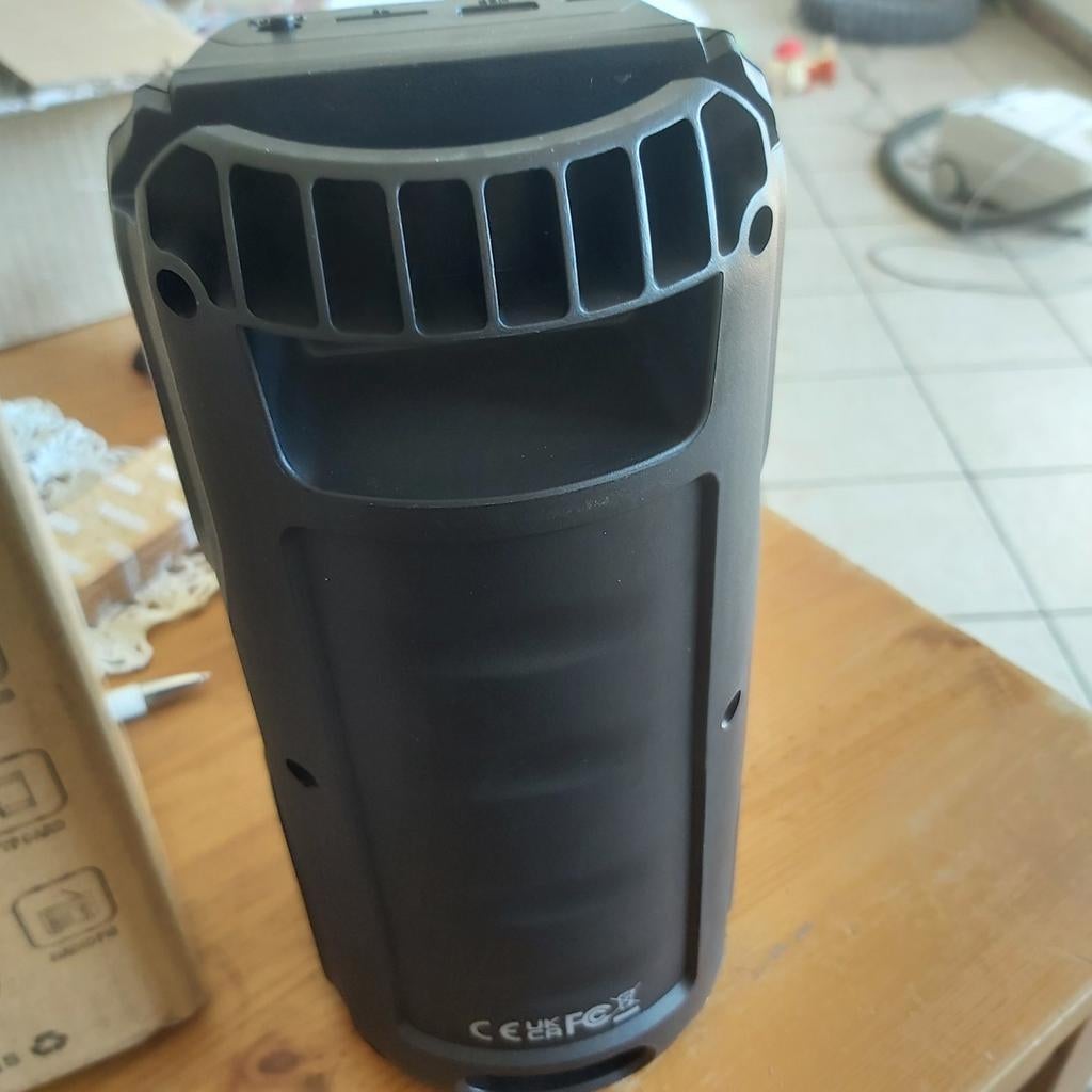 Petit  bafle tout  neuf, TV, Hi-fi & Vidéo, Enceintes, Enlèvement