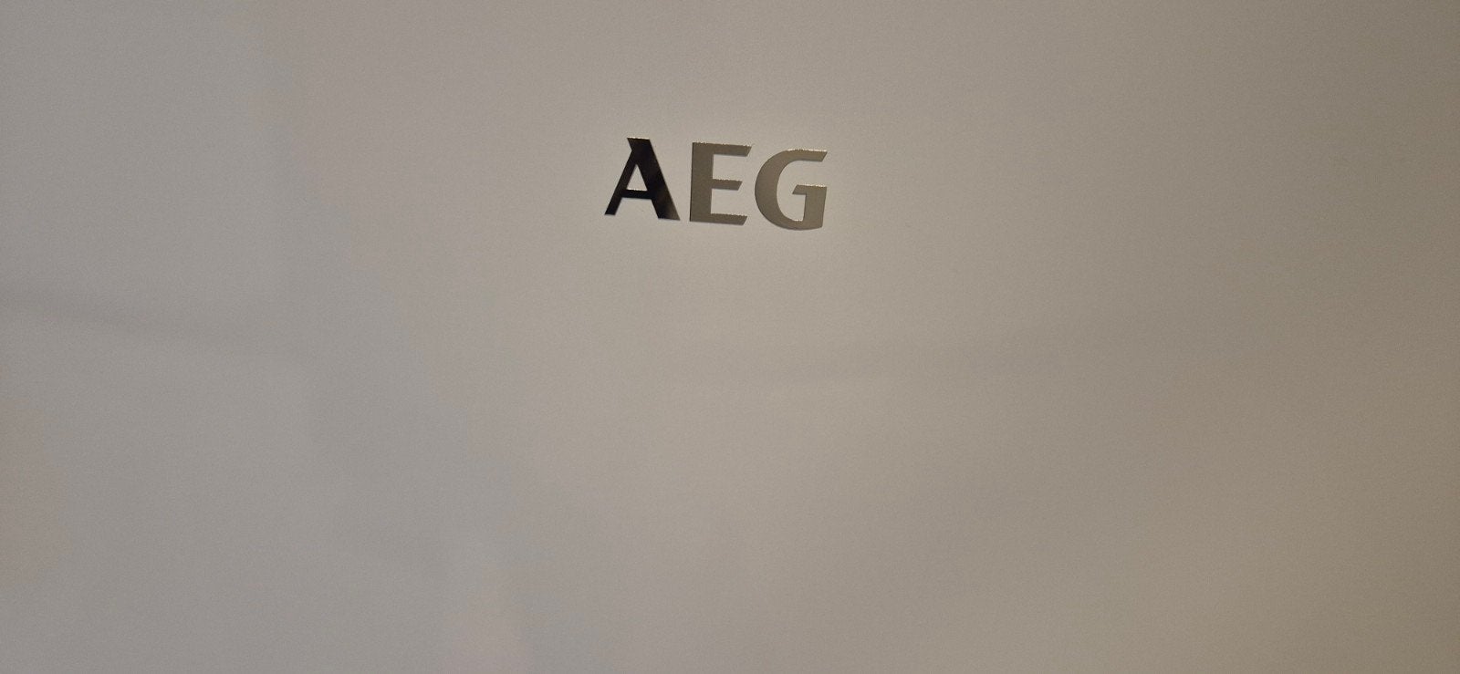 AEG diepvriezer ref: ATB48E1AW, Ophalen