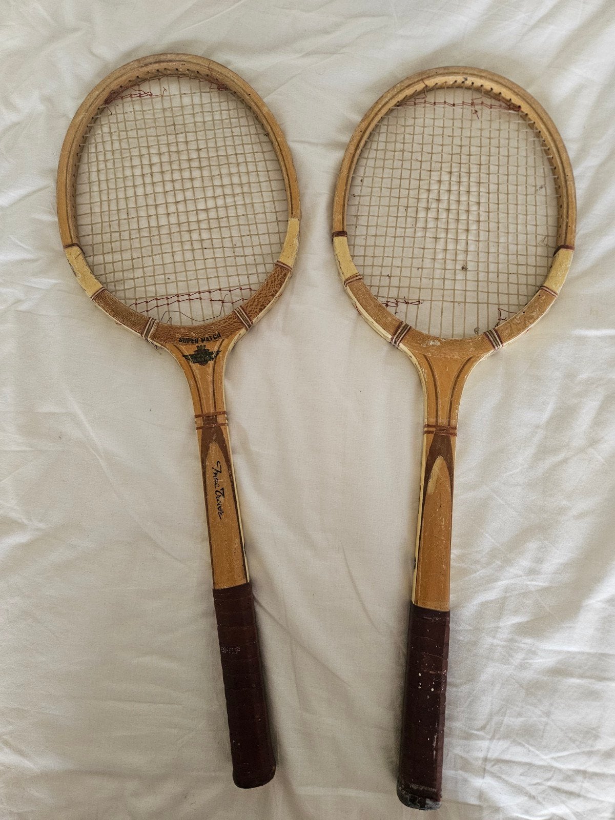 2 Vintage Mac Trevor houten tennisraketten, Ophalen