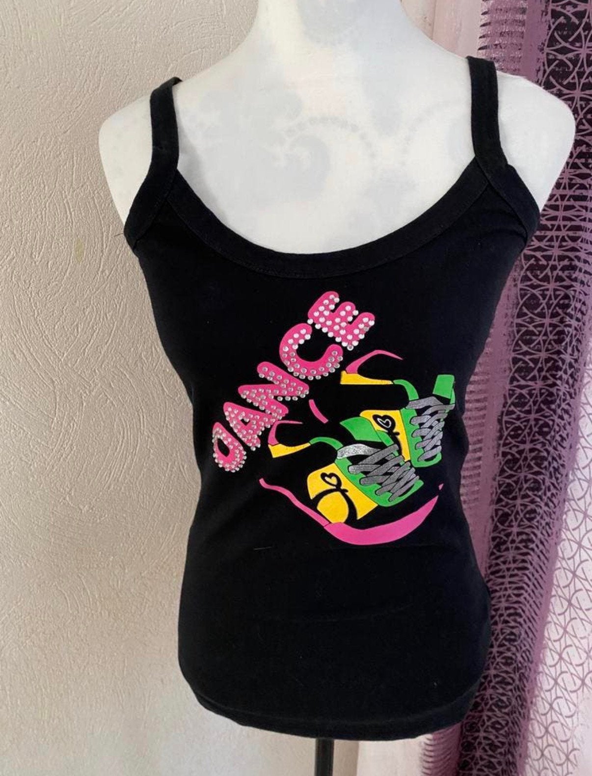 Débardeur noir CoolCat strass DANCE & Baskets taille M, Vêtements | Femmes, Enlèvement ou Envoi, Comme neuf, Noir