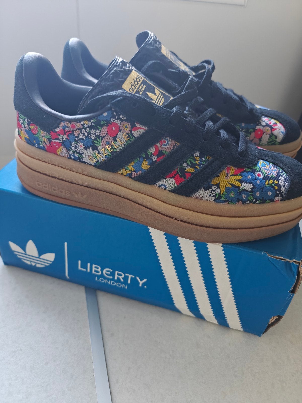 Adidas Liberty london Bold gazelle maat 38, Neuf, Adidas, Sneakers et Baskets, Enlèvement