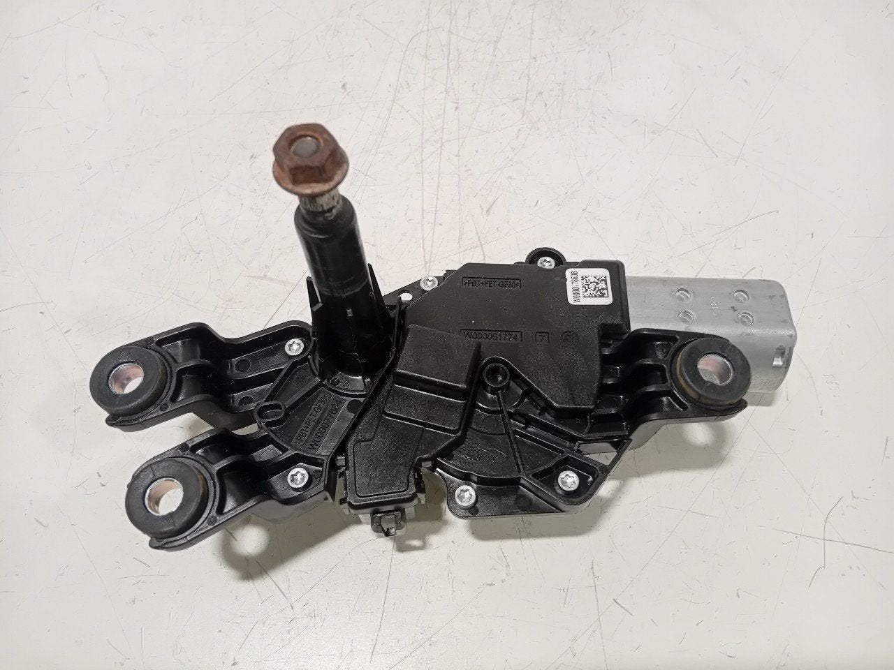 Ruitenwissermotor achter Ford Focus, Onderdelen@venauto.nl, Van der Ven Autorecycling B.V., Ettenseweg 76, 4706 PB Roosendaal, The Netherlands