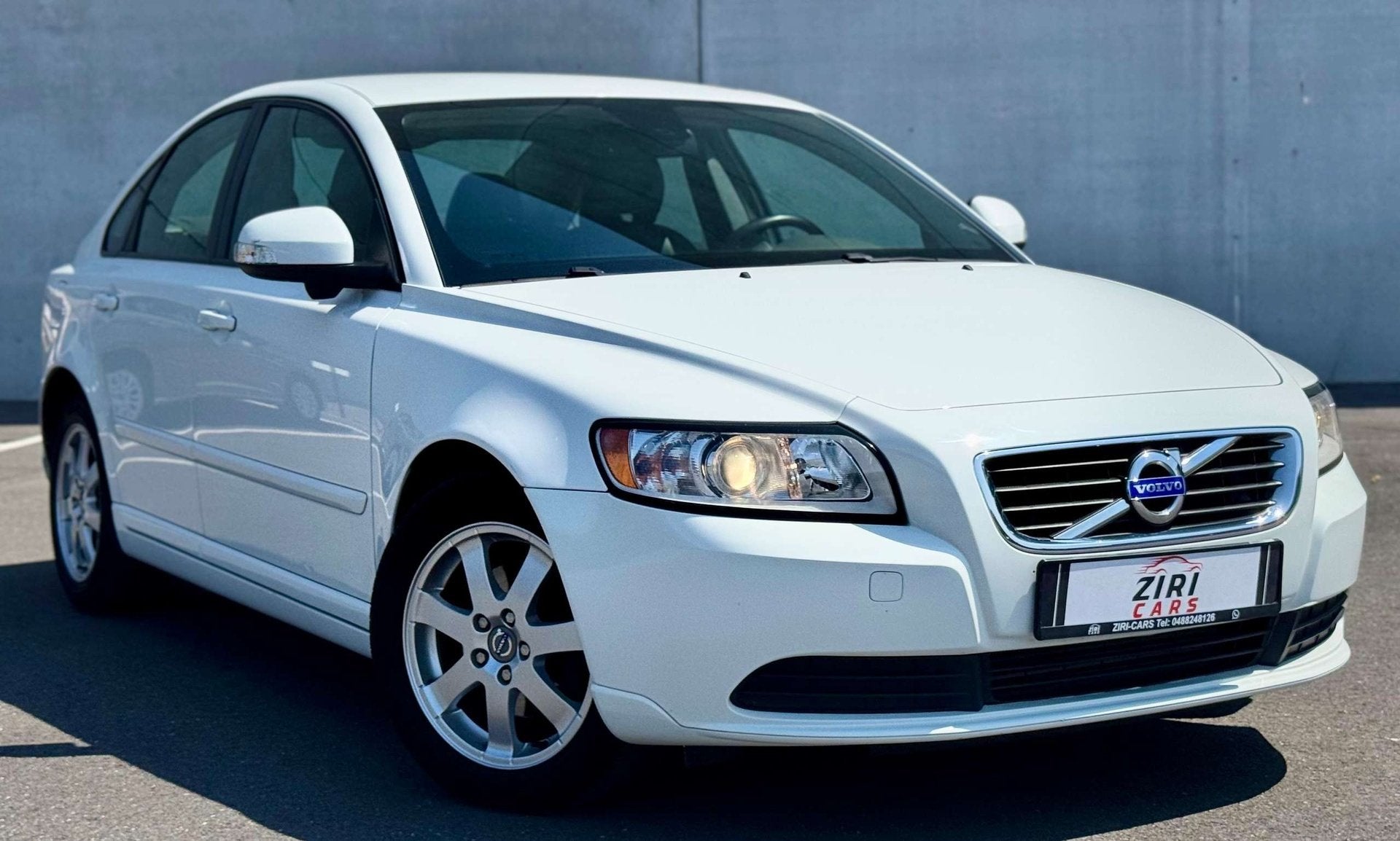 Volvo S40 S40 1.6 D DRIVe Momentum/ 12M garantie - Full serv, Autos, 1473 kg, Euro 5, Achat, 4 portes