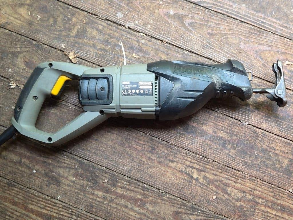 Rockwell reciprozaag RD3649, Doe-het-zelf en Bouw, Gereedschap | Zaagmachines, Ophalen, Gebruikt, 70 mm of meer, 600 tot 1200 watt