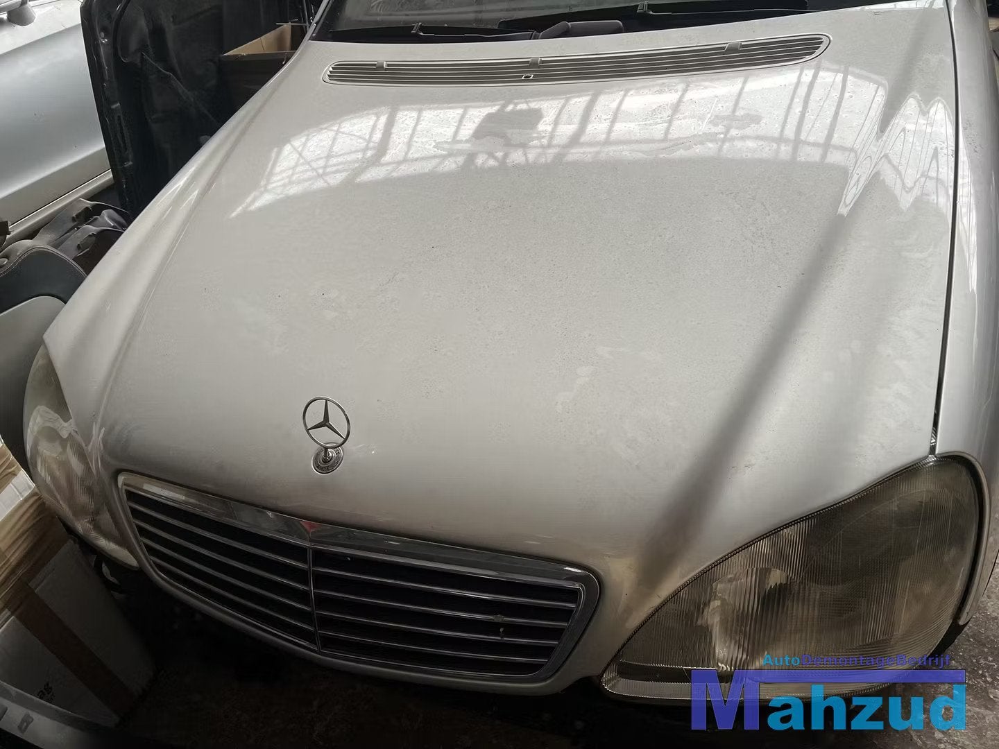 MERCEDES S W220 Zilver 744 motorkap 1998-2005, Gebruikt, Mercedes-Benz AG, Mercedes-Benz, Mercedesstrasse 120
70372  Stuttgart, DE