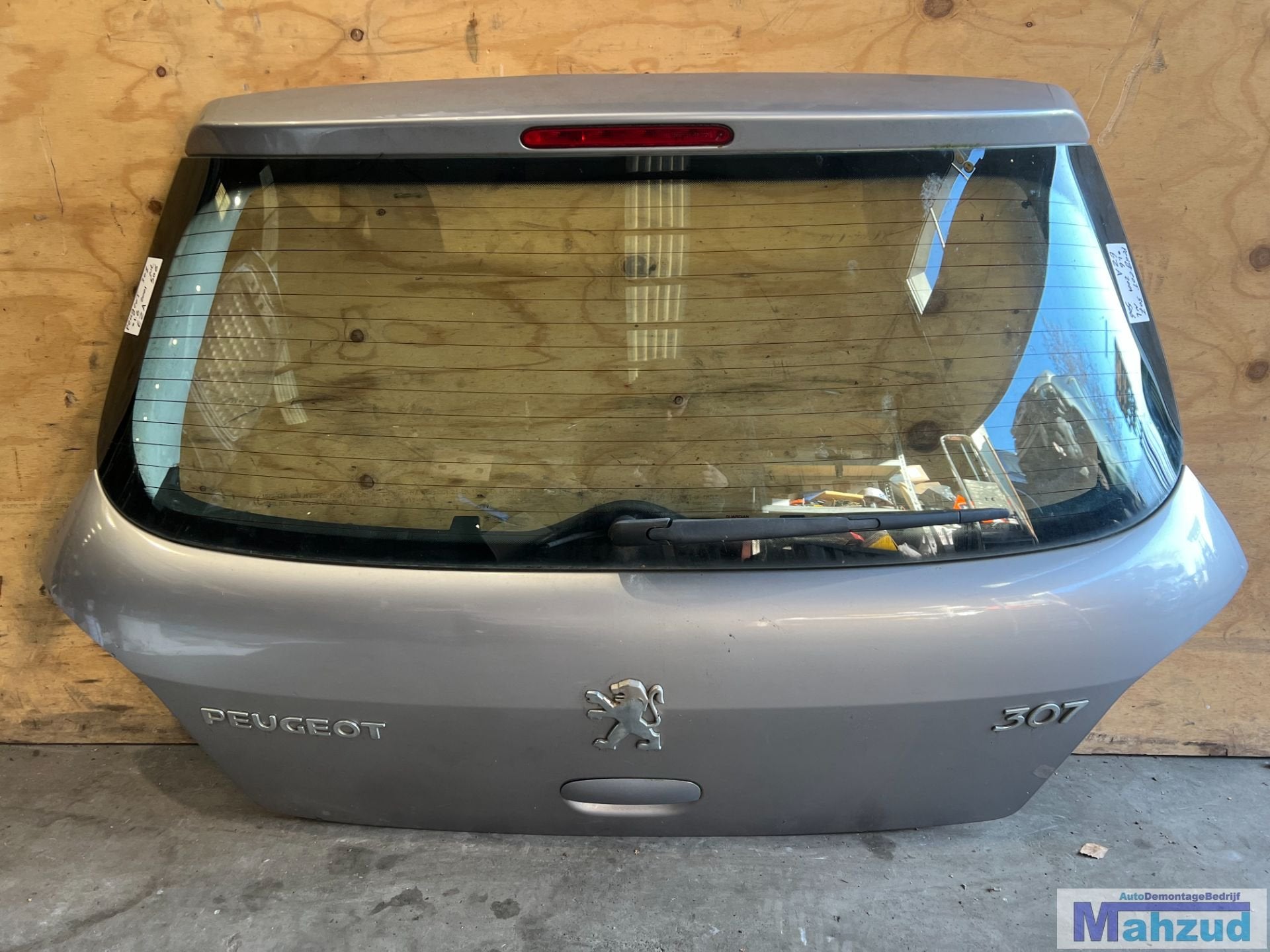 PEUGEOT 307 Grijs EZA achterklep 2001-2009, Taurusavenue 1
2132 LS  Hoofddorp, NL, Gebruikt, Contact.group@renault.com, Achter