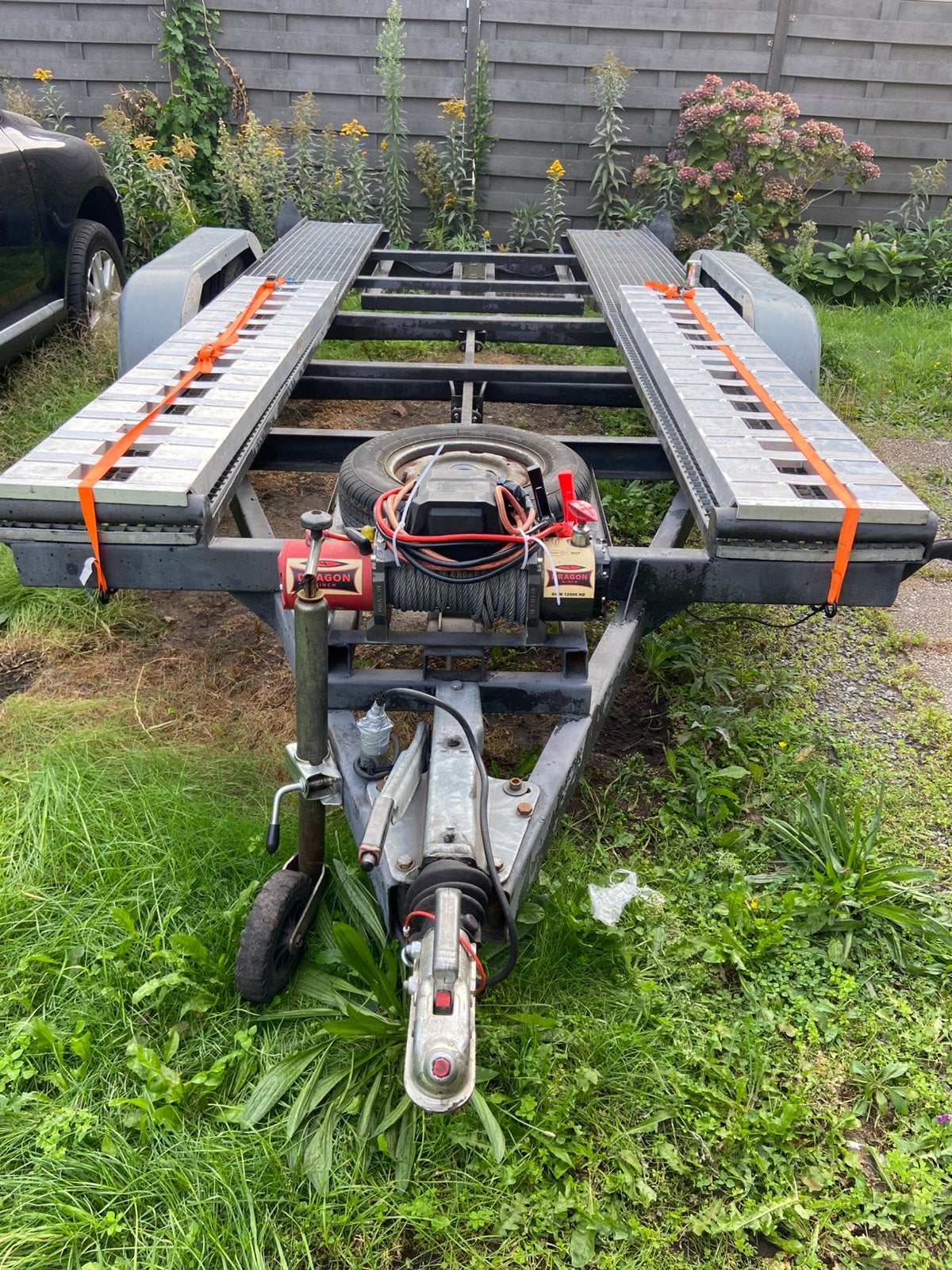 Auto trailer, Ophalen, Zo goed als nieuw
