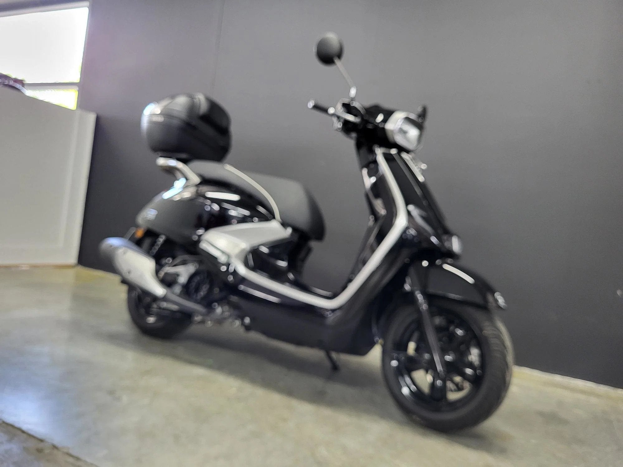 SYM Fugue 125 zalige scooter in nieuwstaat (bj 2025), Motoren, Scooter, Bedrijf, 125 cc, 11 kW of minder