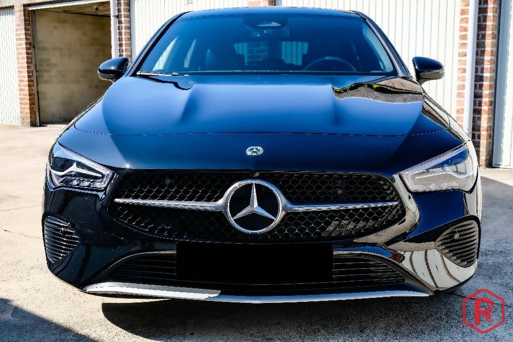 Mercedes CLA 180 Luxury Line Garantie, Auto's, Mercedes-Benz, 4 cilinders, Zwart, Leder, Bedrijf