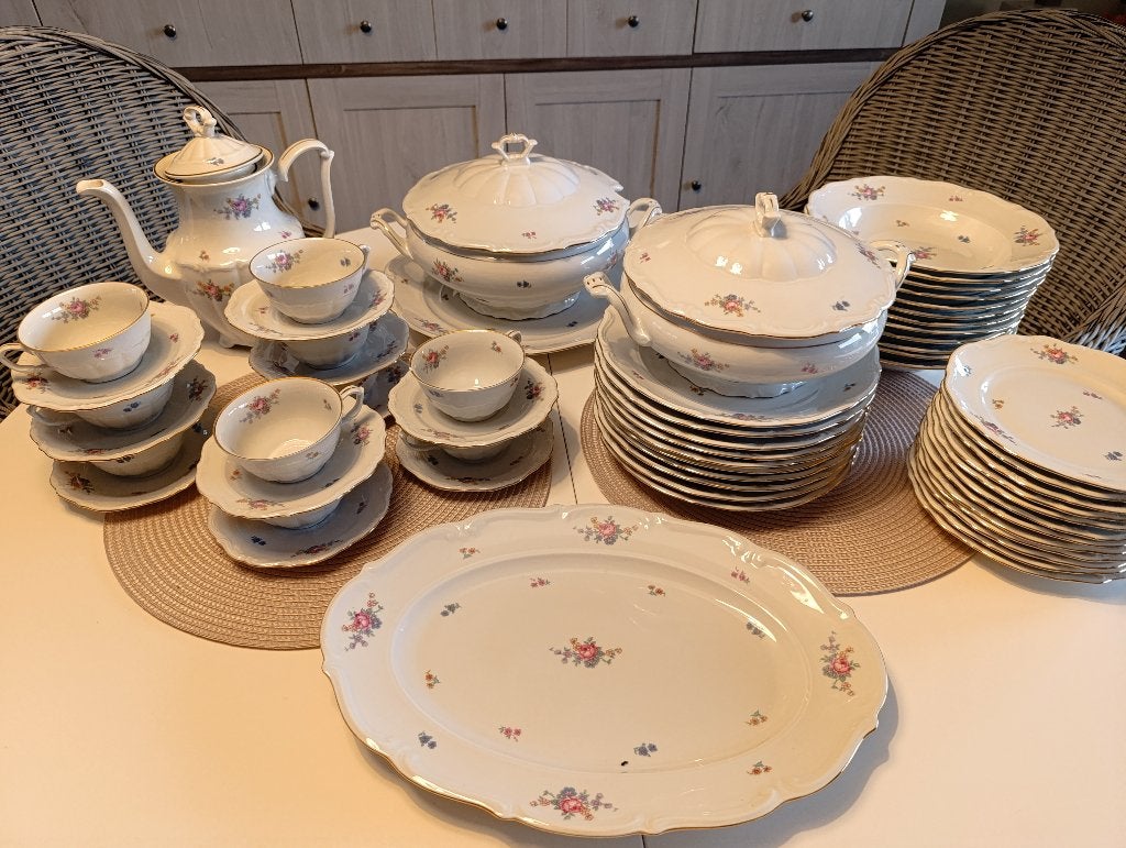 Servies uit grootmoeders kast 👵🏻, Enlèvement