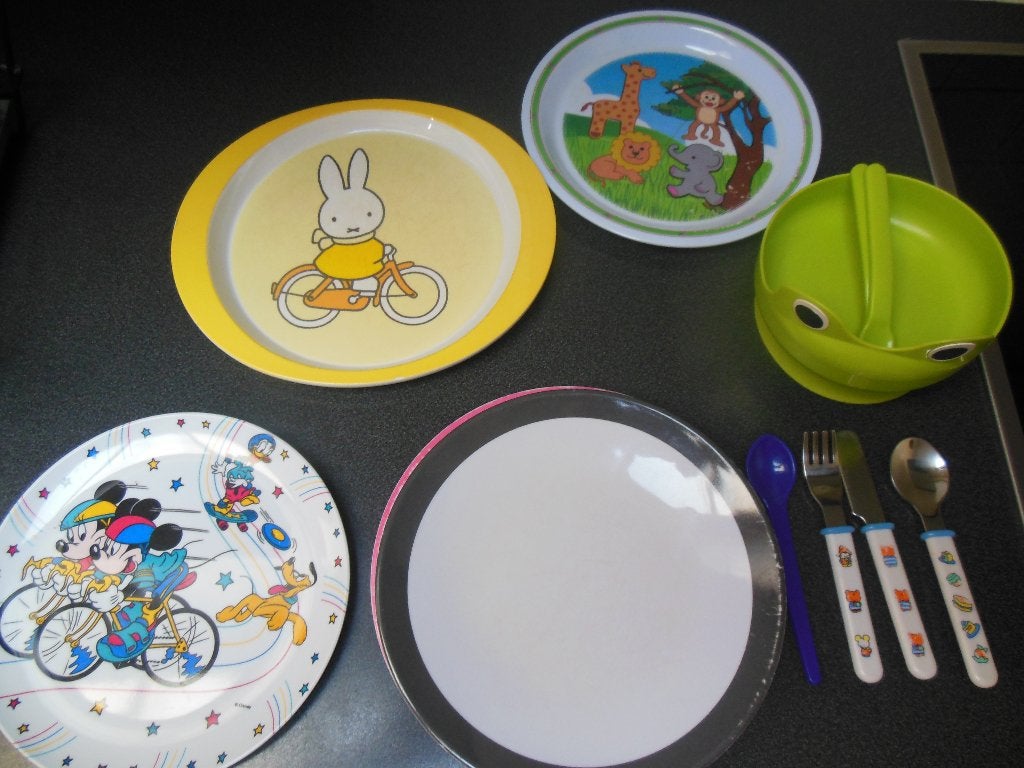 Gratis plastic kinderborden, Kinderen en Baby's, Babyvoeding en Toebehoren, Ophalen, Gebruikt, Lepel