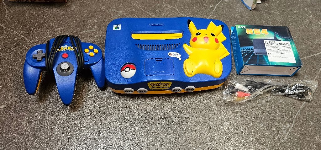 Nintendo 64 Pikachu, Games en Spelcomputers, Games | Nintendo 64, Ophalen of Verzenden, Gebruikt