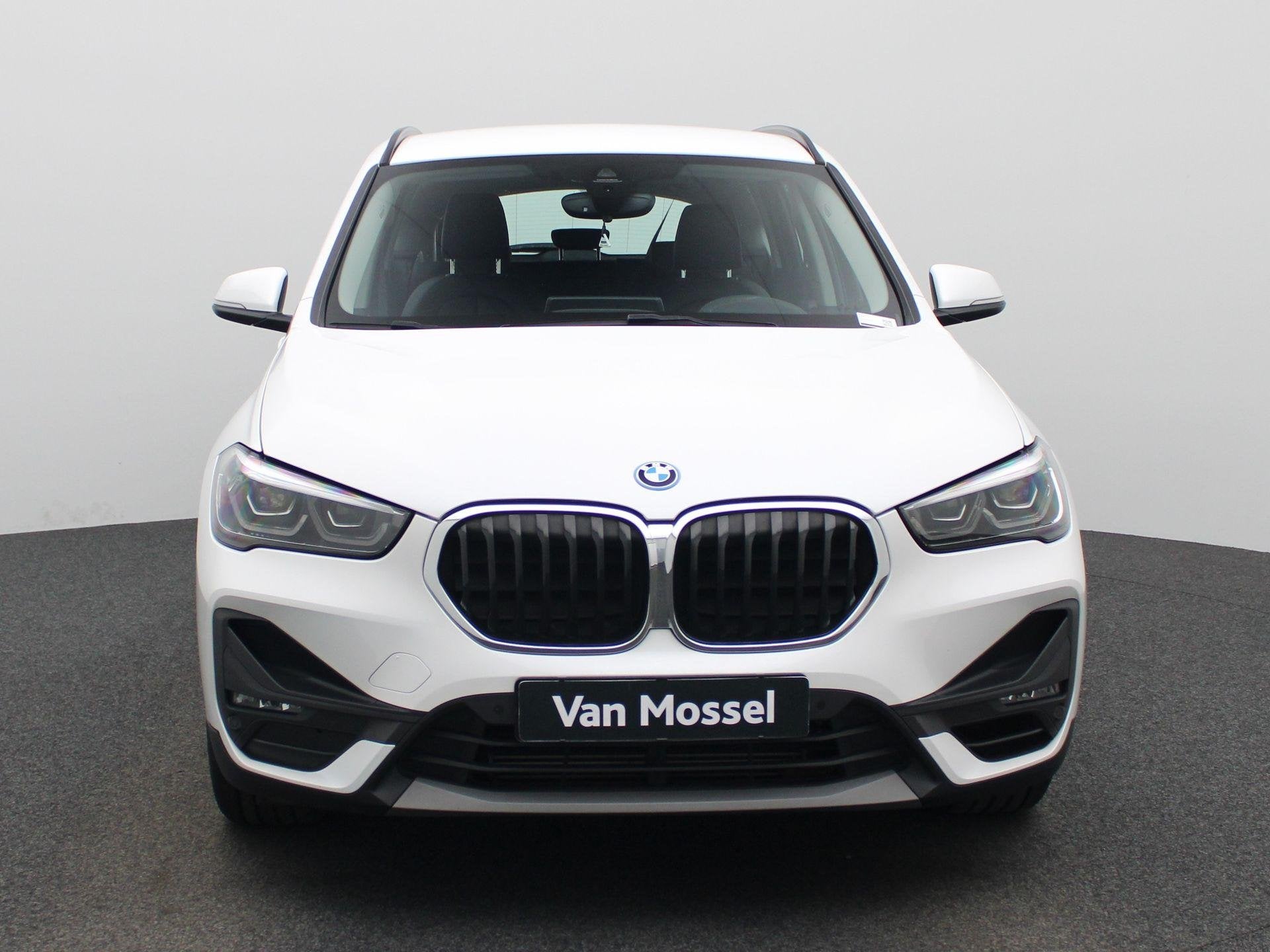 BMW X1 xDrive25e (162 kW) LEDER PACK | TREKHAAK | NAVI, Auto's, Gebruikt, 1820 kg, Wit, Plug-in hybride
