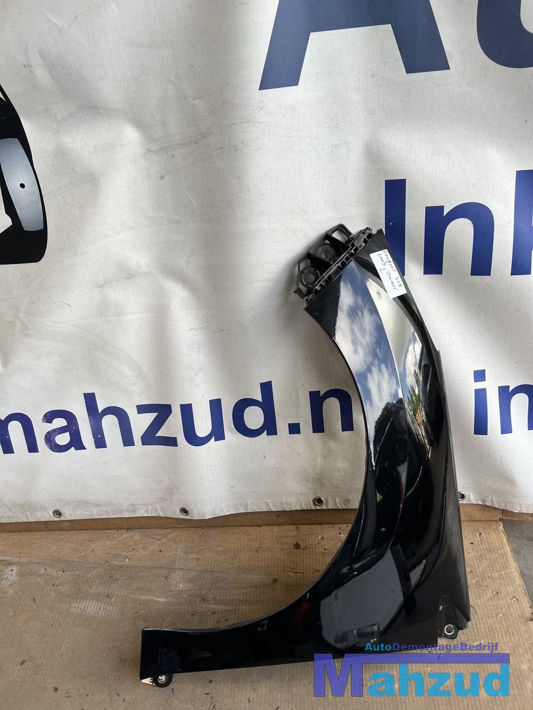 PEUGEOT 308 LINKS zwart scherm zijscherm voorscherm, Auto-onderdelen, Taurusavenue 1
2132 LS  Hoofddorp, NL, Gebruikt, Contact.group@renault.com