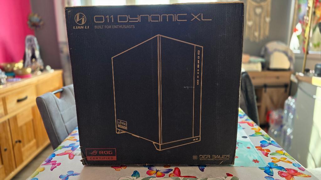 Lian Li 011 Dynamic Xl Rog van vier pc-gamers, Computers en Software, Computerbehuizingen, Ophalen of Verzenden, Zo goed als nieuw