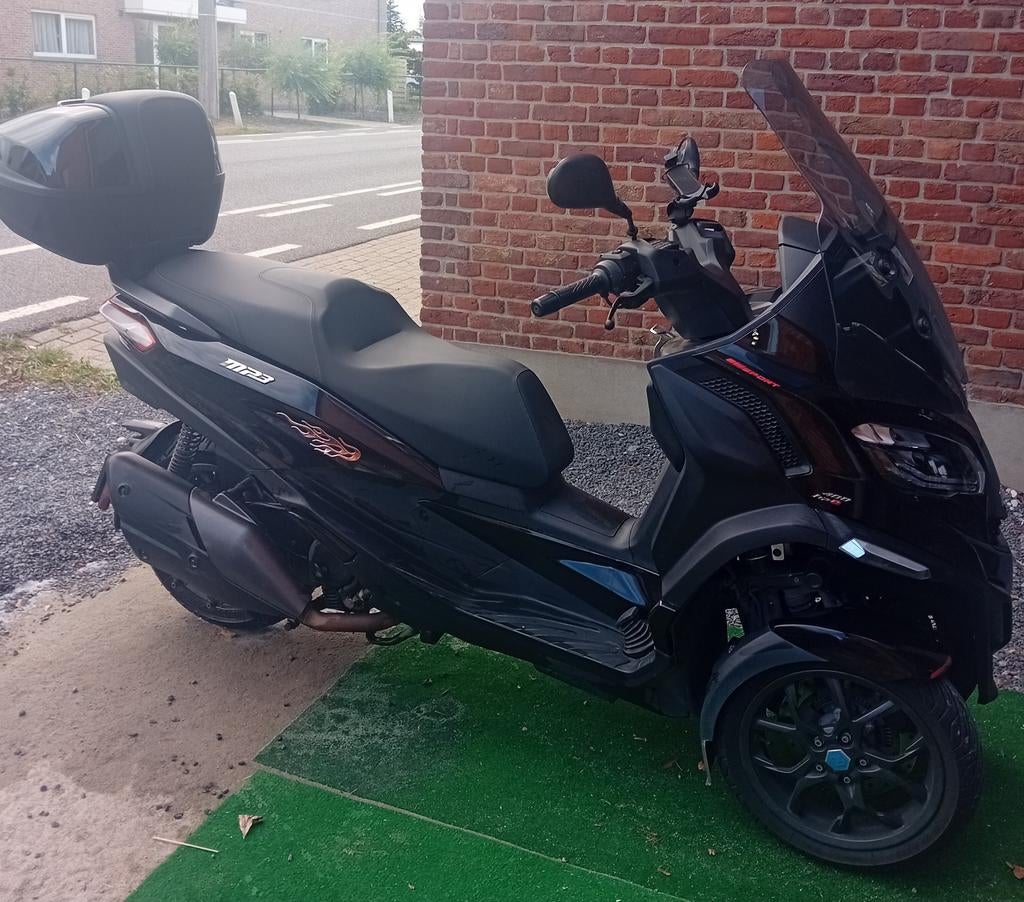 Mp3 400, Fietsen en Brommers, Scooters | Piaggio, Ophalen, Zo goed als nieuw, Benzine