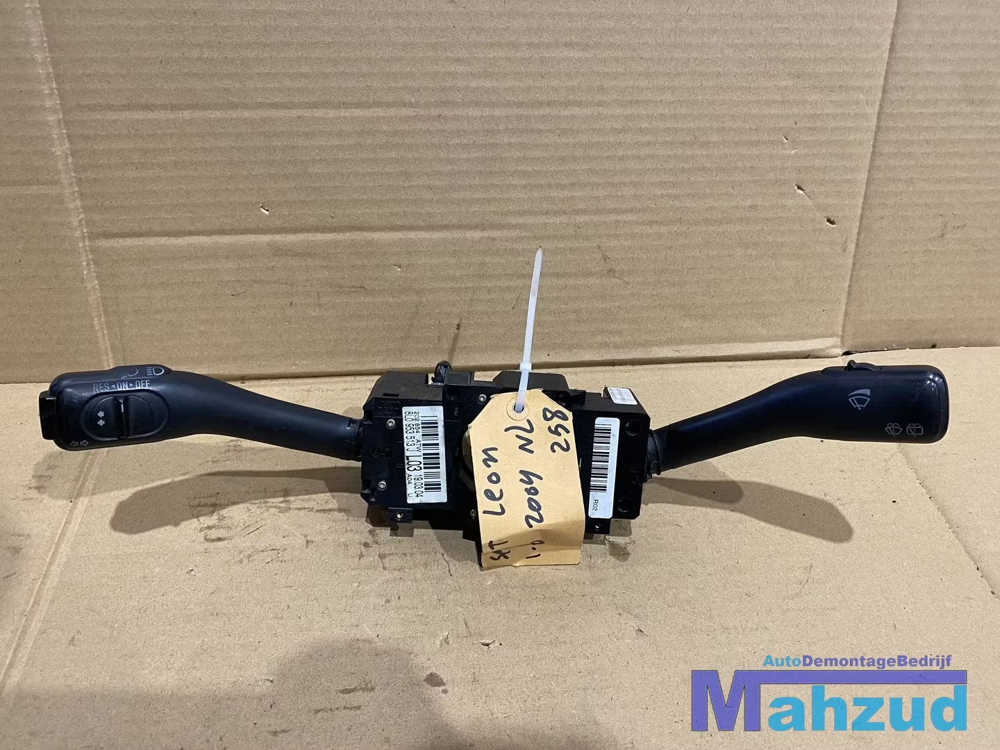 SEAT LEON COMBI cruise controle knipperlicht ruitenwisser sc, Autovia A-2, Km 585 585
08760  Martorell, ES, SEAT S.A., Utilisé