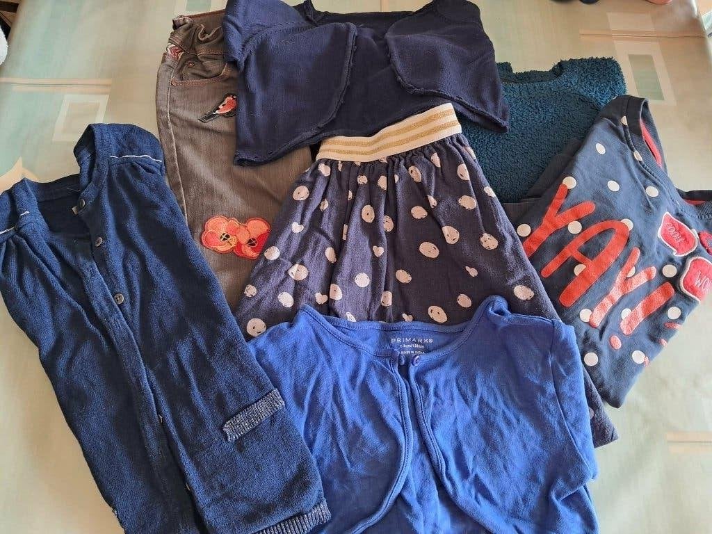 lot habits filles 122-128, Enlèvement