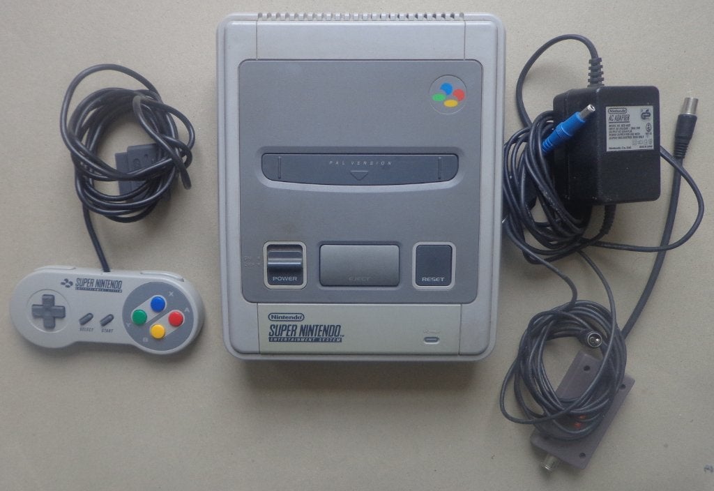 Super Nintendo + aansluitkabels + originele controller, Ophalen of Verzenden, Gebruikt, Met 1 controller