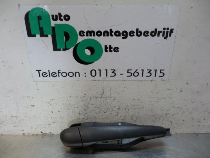 Poignée portière 4portes avant droite d'un BMW 3-Serie (3-, -, 3 mois de garantie, Utilisé, -