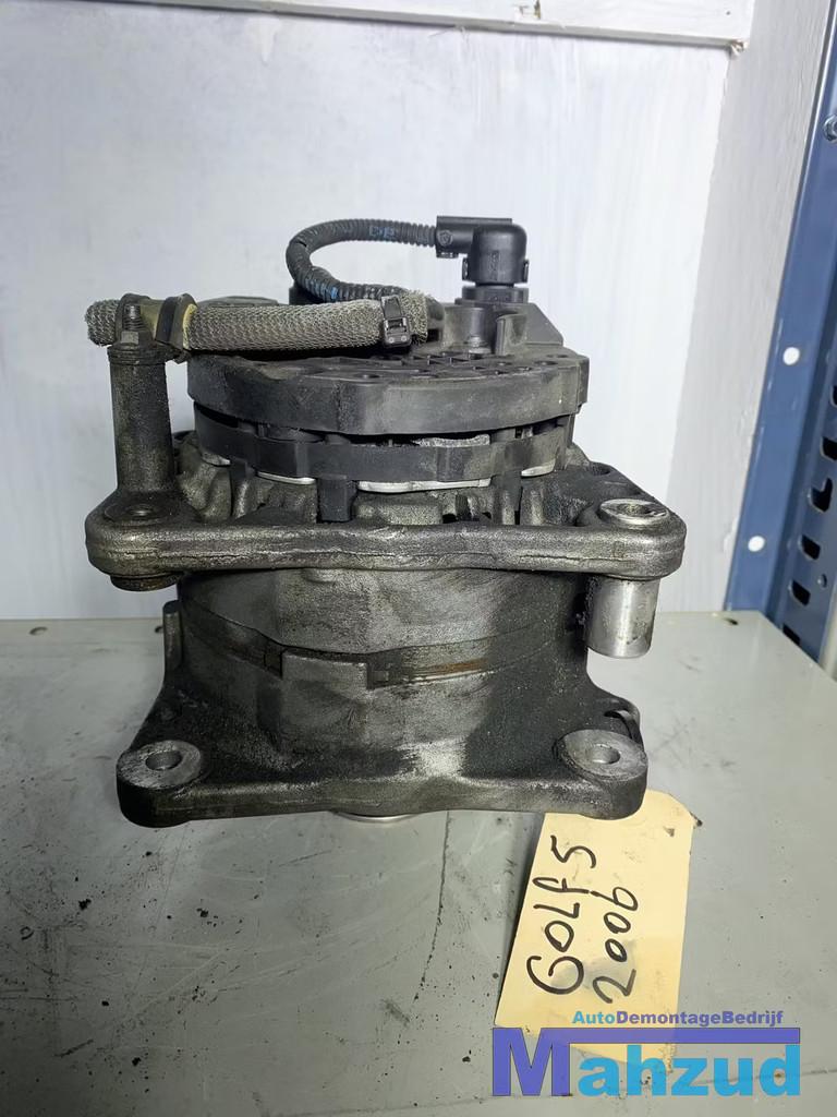 VW AG GOLF 5 1.6 FSI Dynamo 110A 03C903023D, Gebruikt, Volkswagen, Volkswagen AG, Vw@volkswagen.de