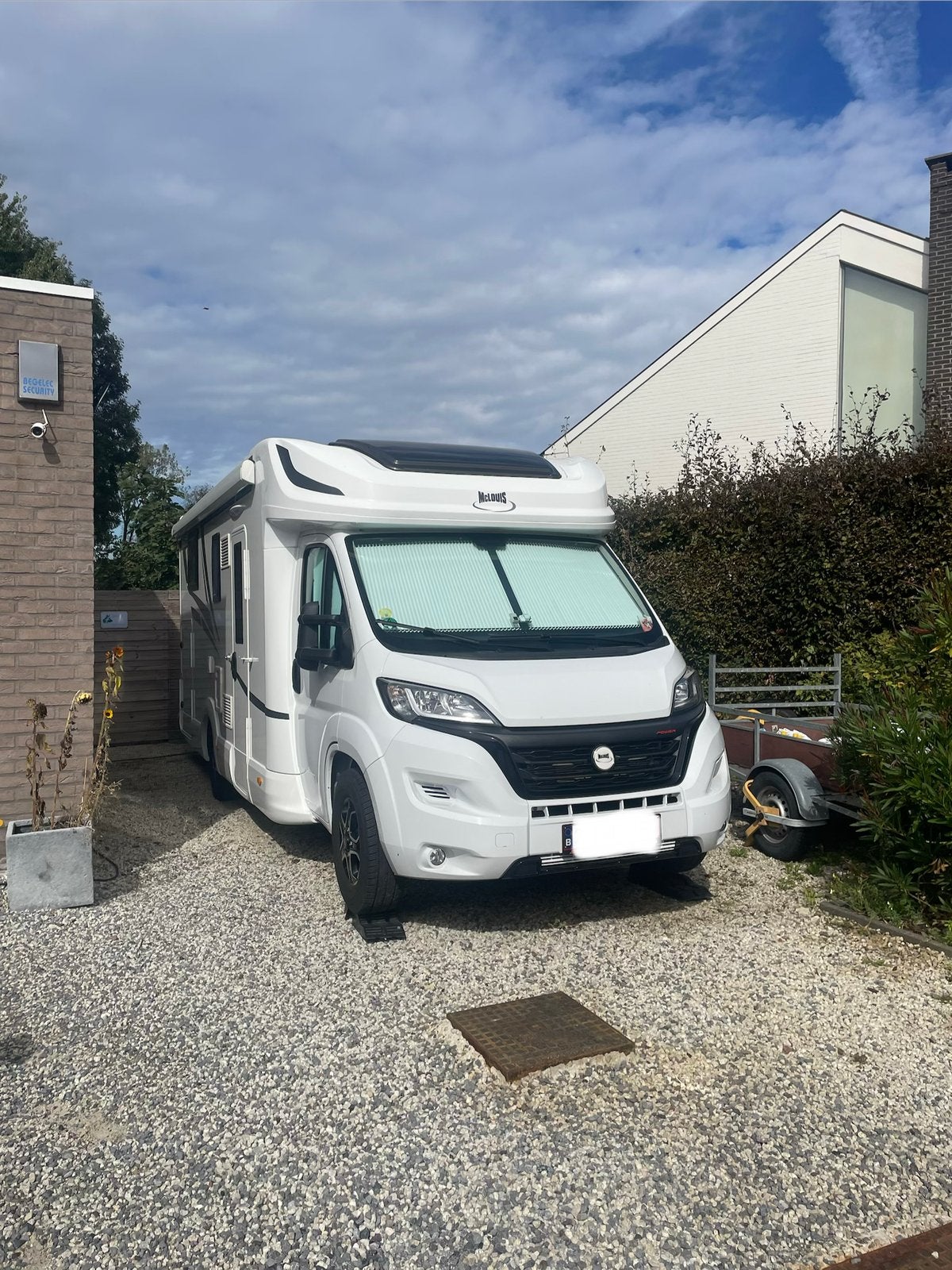 Mclouis 473 Heavy chassis 4.4ton 180pk automaat, Caravans en Kamperen, Automaat, Fiat, Serrures de sécurité, Diesel