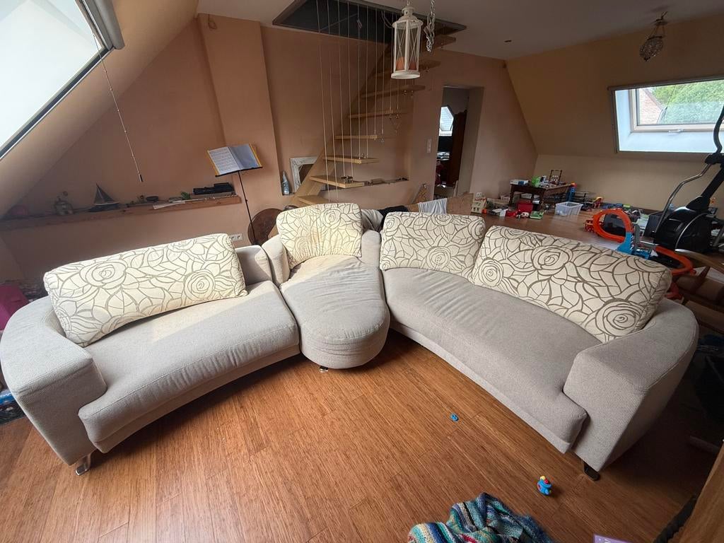 Fauteuil en coin a donner, Enlèvement, Utilisé, Tissus