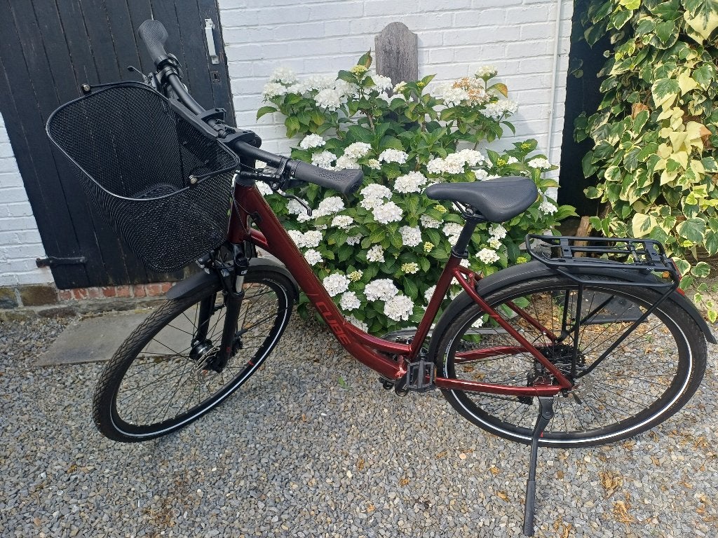 VELO musculaire  "CUBE"  NEUF!, Neuf, 45 à 49 cm, Femmes, Enlèvement