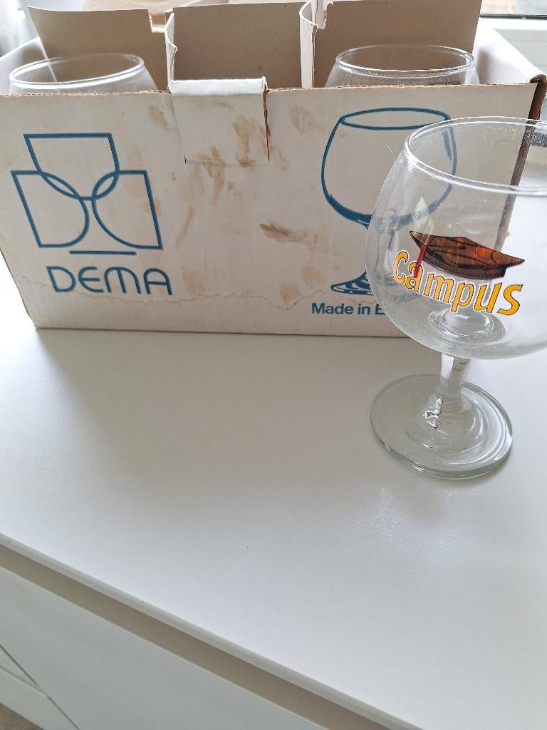 Verres à bière Campus (6 pièces), Collections, Enlèvement, Neuf, Verre à bière