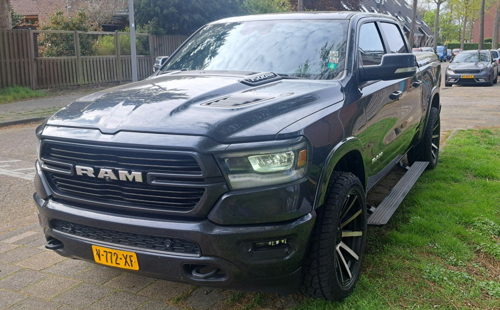 DODGE RAM LARAMIE SPORT HEMI 5.7 4X4, Autos, Cuir, Achat, Particulier, 4x4