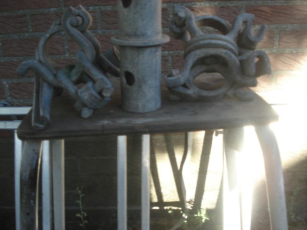 15 adapters conffral stelling en 15  buis klemmen, Doe-het-zelf en Bouw, Steigers, Ophalen, Zo goed als nieuw, Gevelsteiger