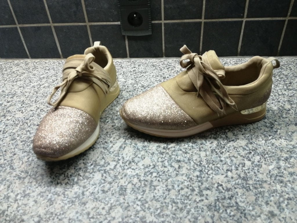 Schoenen goudkleurig merk dazzle – maat 39, Enlèvement ou Envoi, Sneakers et Baskets, Porté, Dazzle