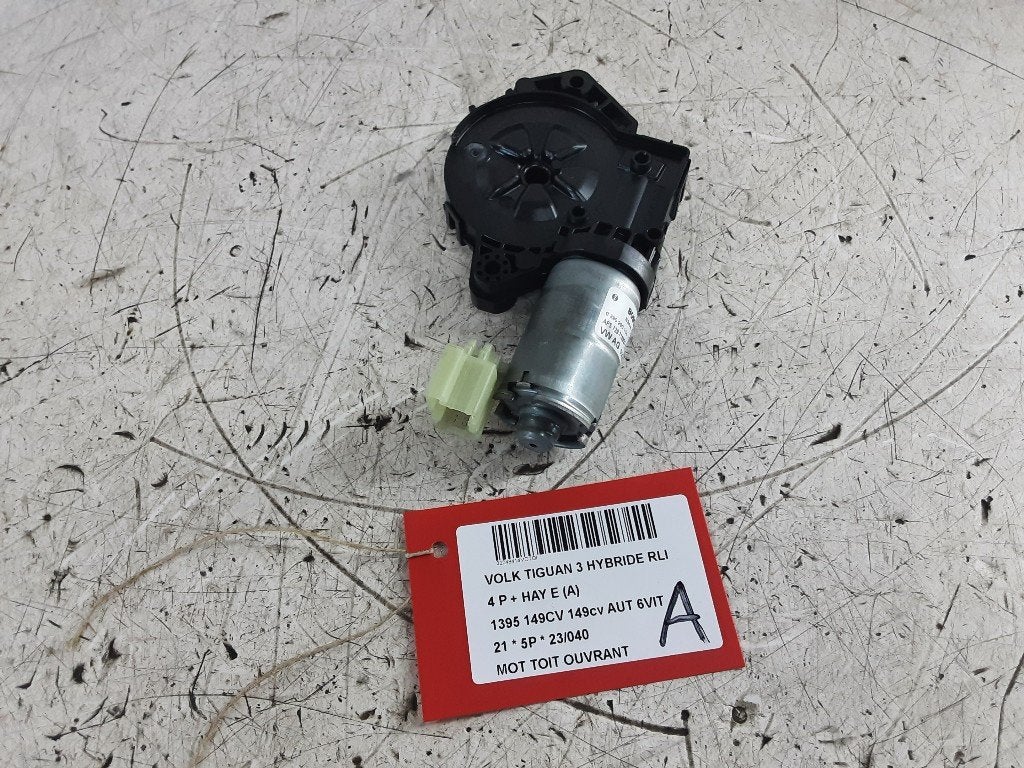 TOIT OUVRANT MOTEUR Volkswagen Tiguan (AD1) (3G9877795G), Volkswagen, Mevr. I. Hauben, Utilisé, Rue de l'Espoir 34 34
4030  GRIVEGNÉE, BE