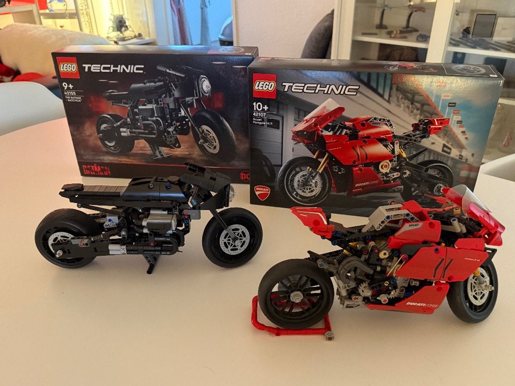 Lego BATCYCLE 42155 & Ducati Panigale V4 R 42107, Ophalen, Compleet, Lego, Zo goed als nieuw