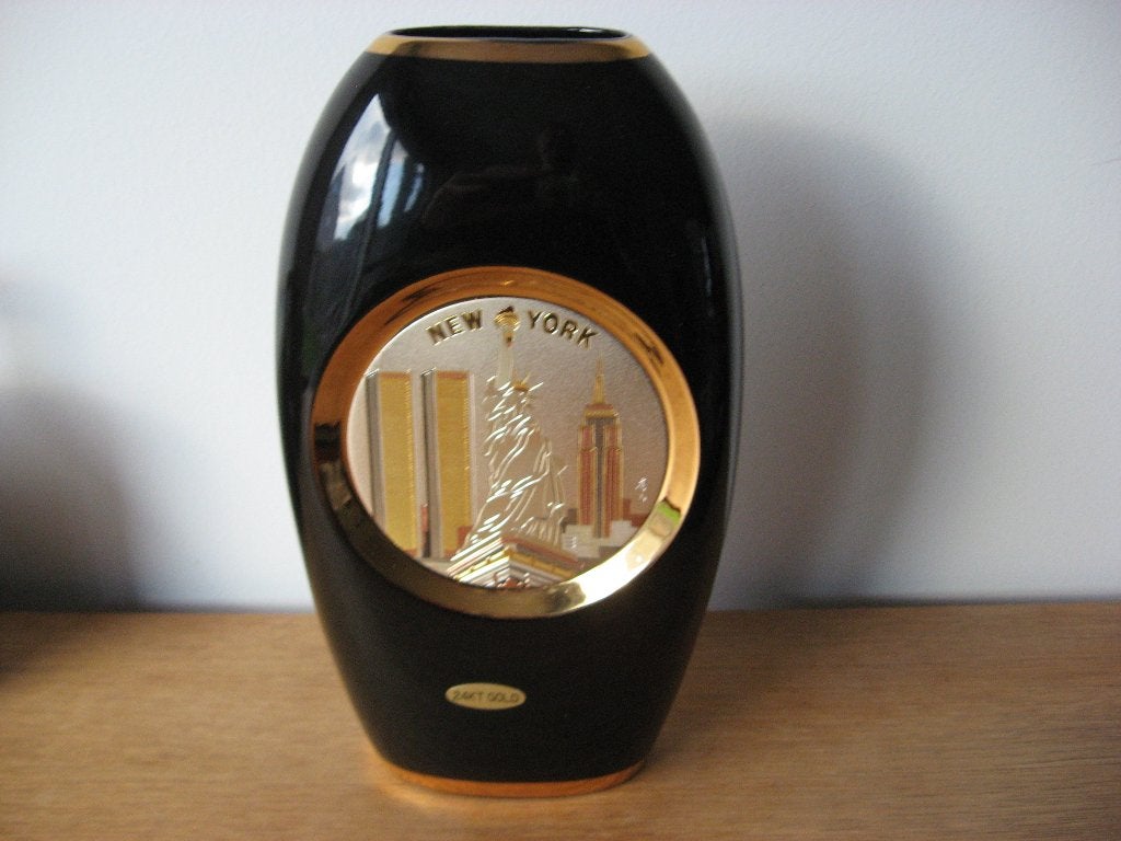 Vase New York WTC The Art of Chokin en or 24 carats fabriqué, Antiquités & Art, Enlèvement ou Envoi