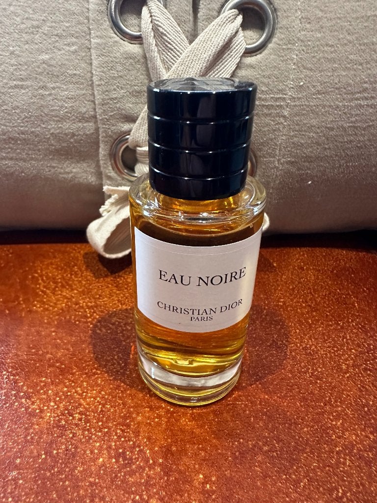 Dior Eau Noire, Enlèvement ou Envoi
