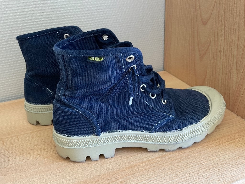 Palladium enkelhoogte blauw - maat 39, Kleding | Dames, Schoenen, Gedragen, Wandelschoenen, Blauw, Ophalen of Verzenden