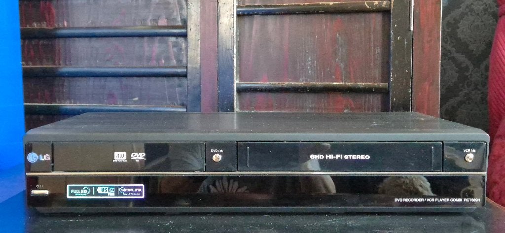 LG RCT689H DVD‑recorder met ingebouwde VHS‑speler/recorder, TV, Hi-fi & Vidéo, Lecteurs DVD, Enlèvement, Utilisé, Enregistreur DVD