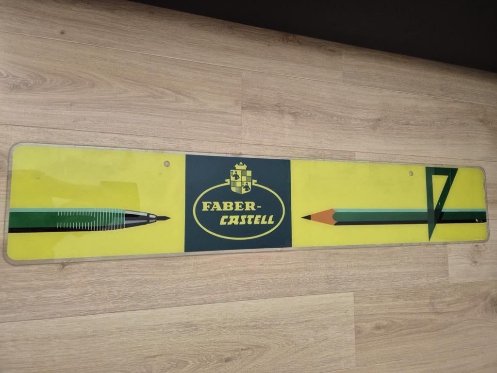 Glasramen lichtreclame Faber Castell, Envoi