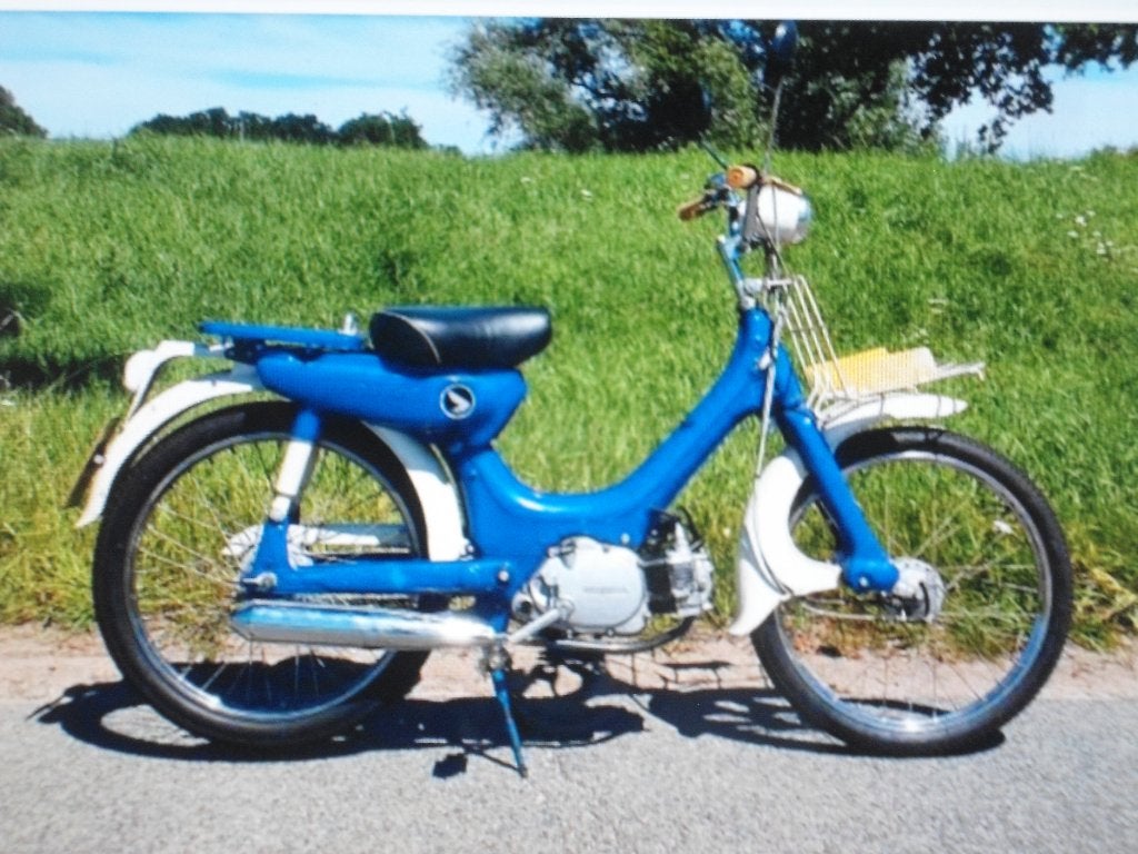 Honda PC - Ps. Puch Skytrack MVL : pneu 2.25-19, Vélos & Vélomoteurs, Pièces de cyclomoteur | Général, Neuf, Autres types, Enlèvement