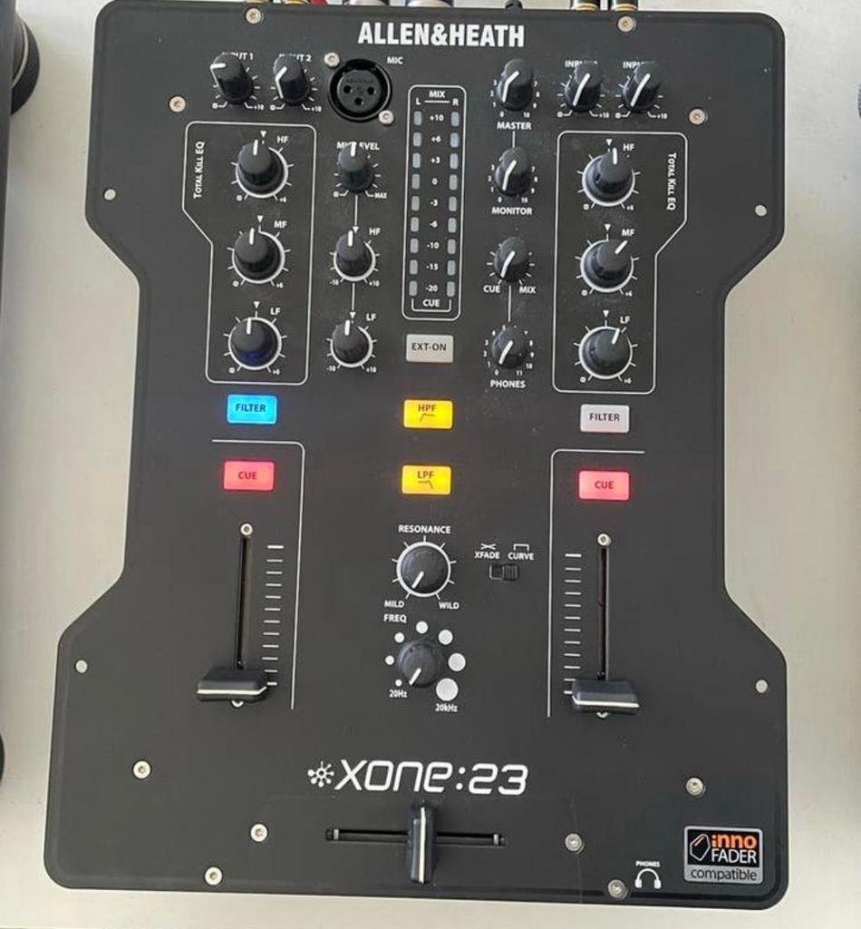Table de mixage DJ Allen & Heath Xone 23, Musique & Instruments, Enlèvement, Comme neuf