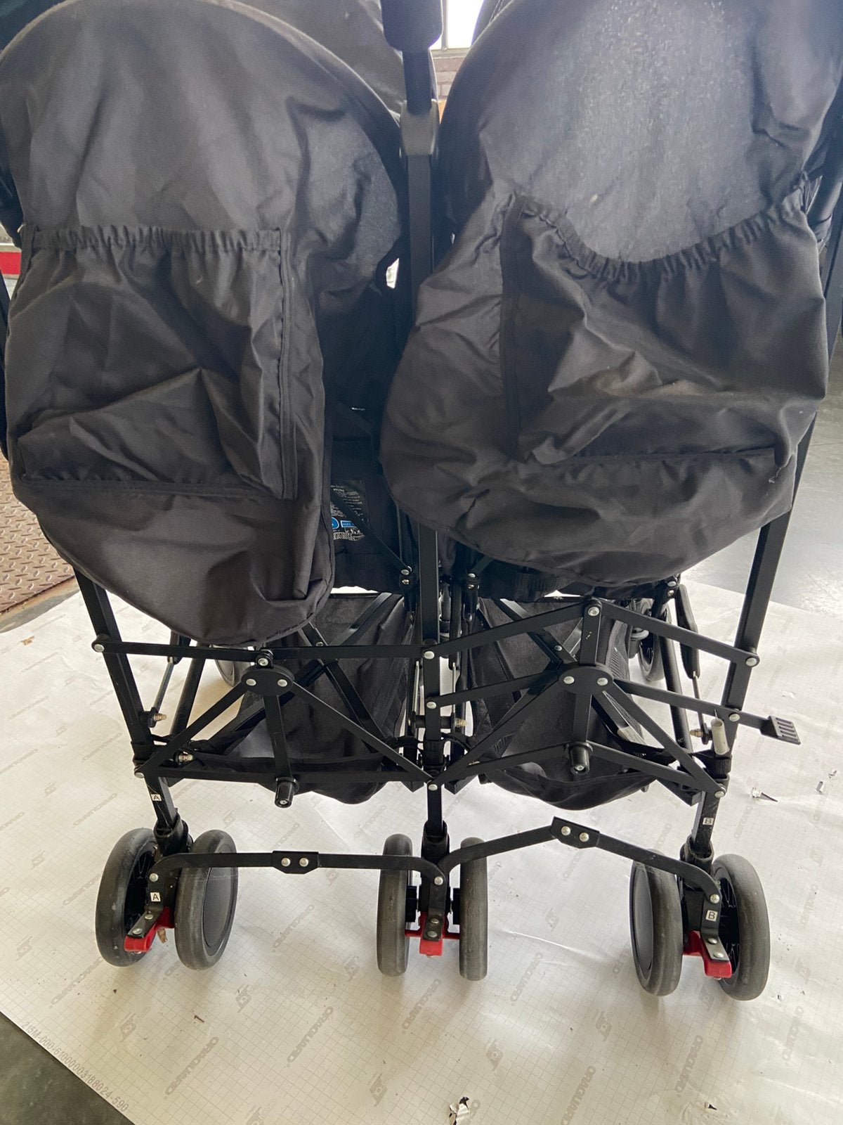 Tweeling buggy, Kinderen en Baby's, Ophalen, Zo goed als nieuw