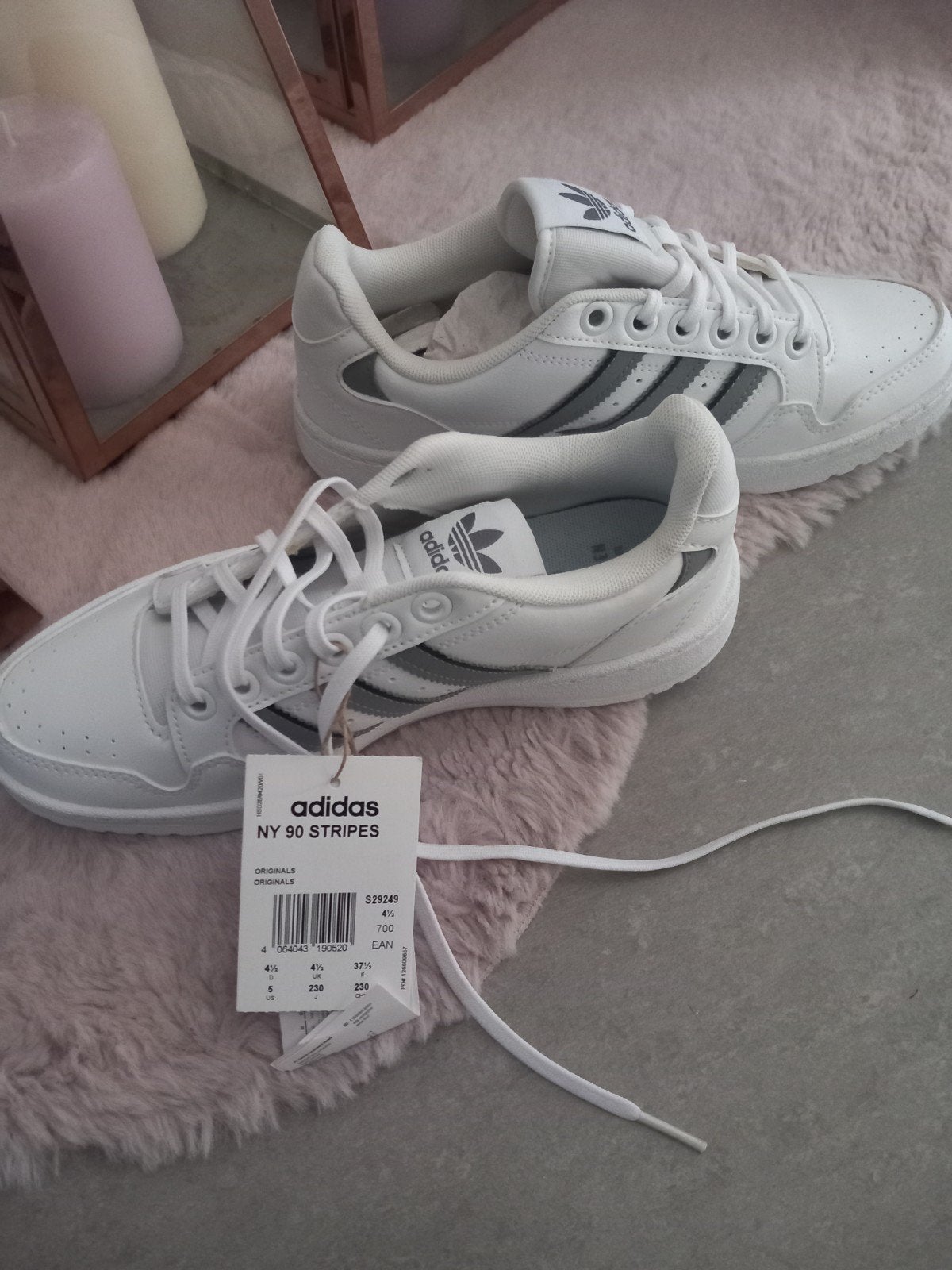 baskets adidas, Enlèvement, Neuf, Chaussures