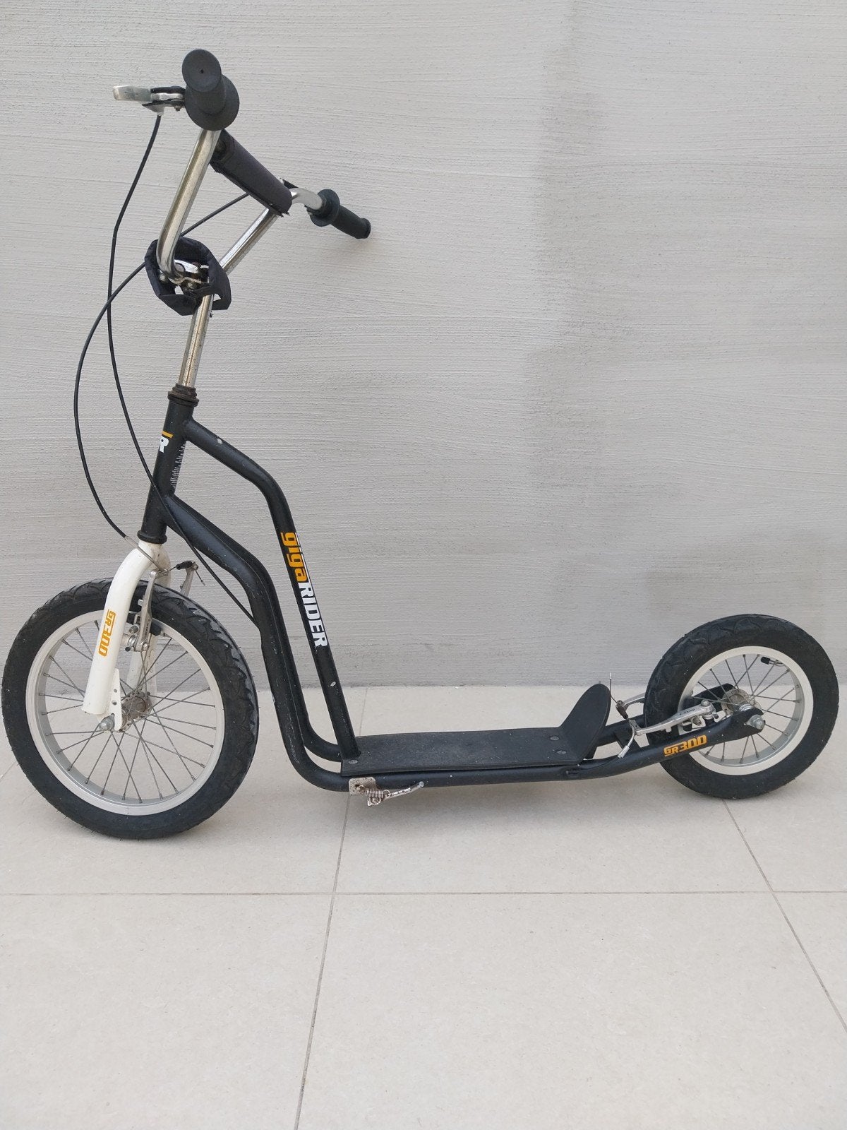 Op te knappen step gigarider 300, Fietsen en Brommers, Ophalen, Gebruikt